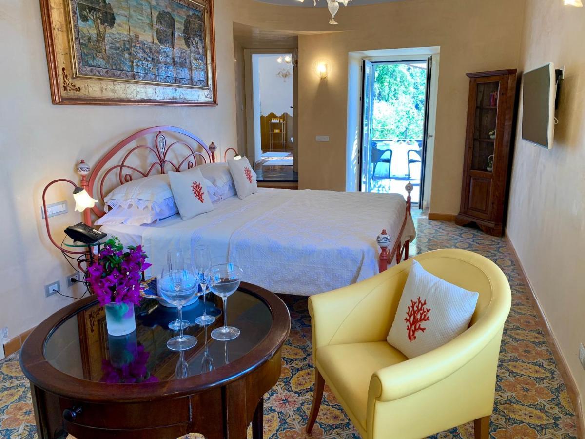Villa Le Baste Фуроре Экстерьер фото